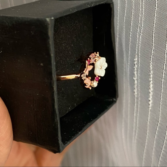 Size 10❗️New Rose gold hallow crystal ring - Picture 5 of 6